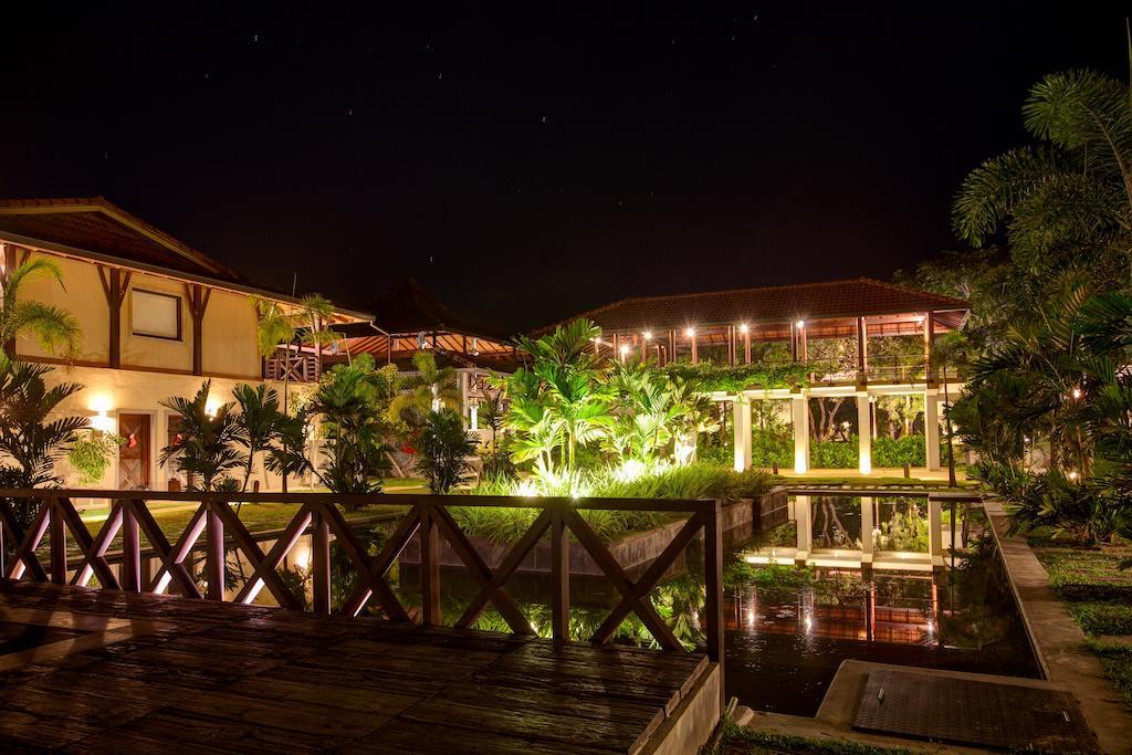 Ranna 212 Beach Resort Kahandamodara Eksteriør bilde