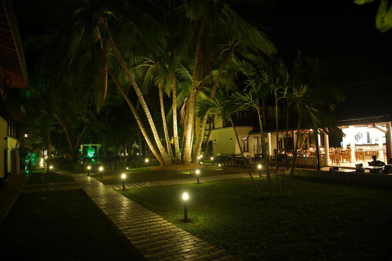 Ranna 212 Beach Resort Kahandamodara Eksteriør bilde